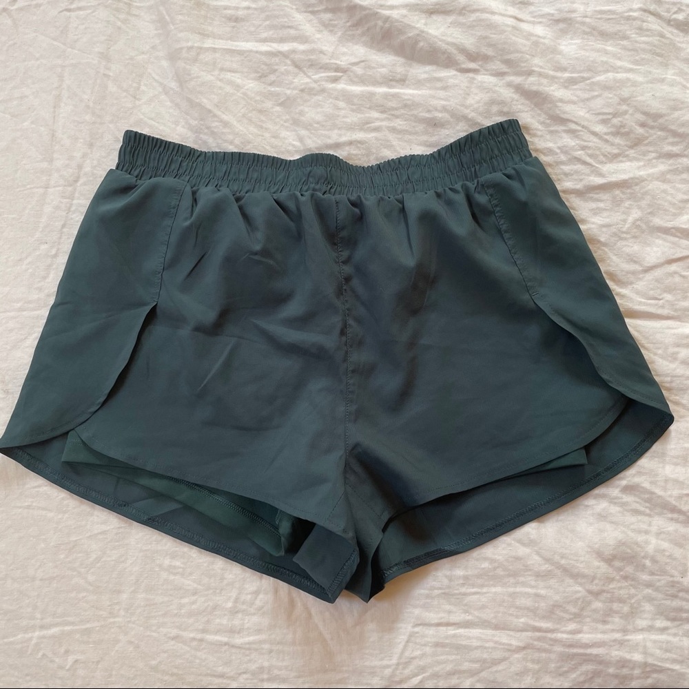 Girlfriend Collective Trail Short in Moss